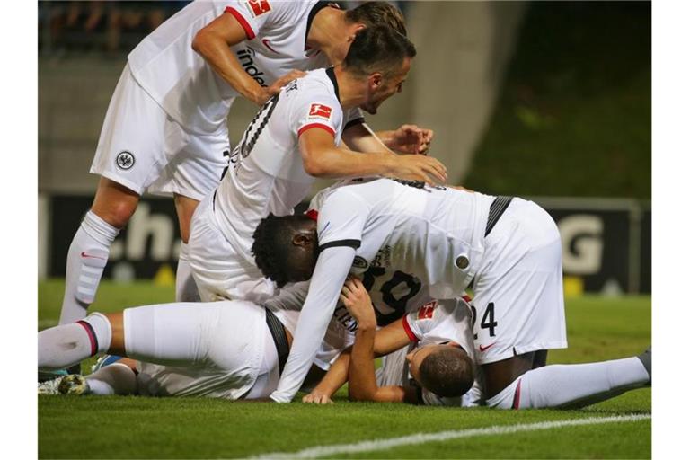 Nach dem 5:0 in Vaduz kann Frankfurt schon für die Playoff-Runde planen. Foto: Karl-Josef Hildenbrand