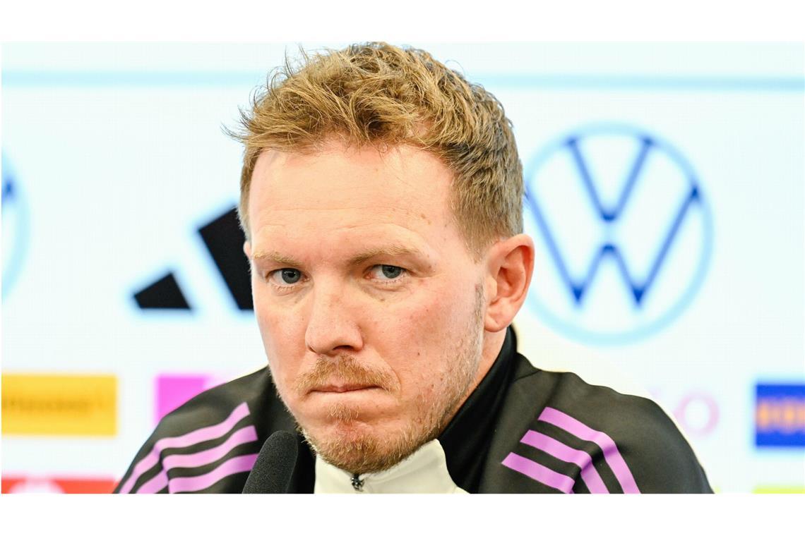 Nagelsmann will „Politikern Lächeln auf die Lippen zaubern“ Nach dem Ampel-Aus will Fußball-Bundestrainer Julian Nagelsmann mit dem DFB-Team für gute Stimmung sorgen.