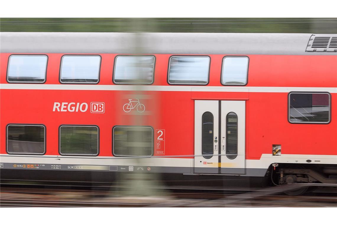 Kein Fahrschein, aber Faustschläge – Zugbegleiter stirbt