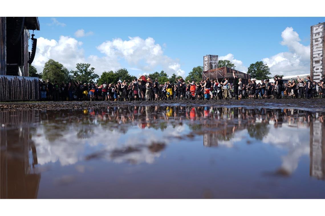 Nach dem Dauerregen zeigt sich auch die Sonne über dem Wacken Open Air.