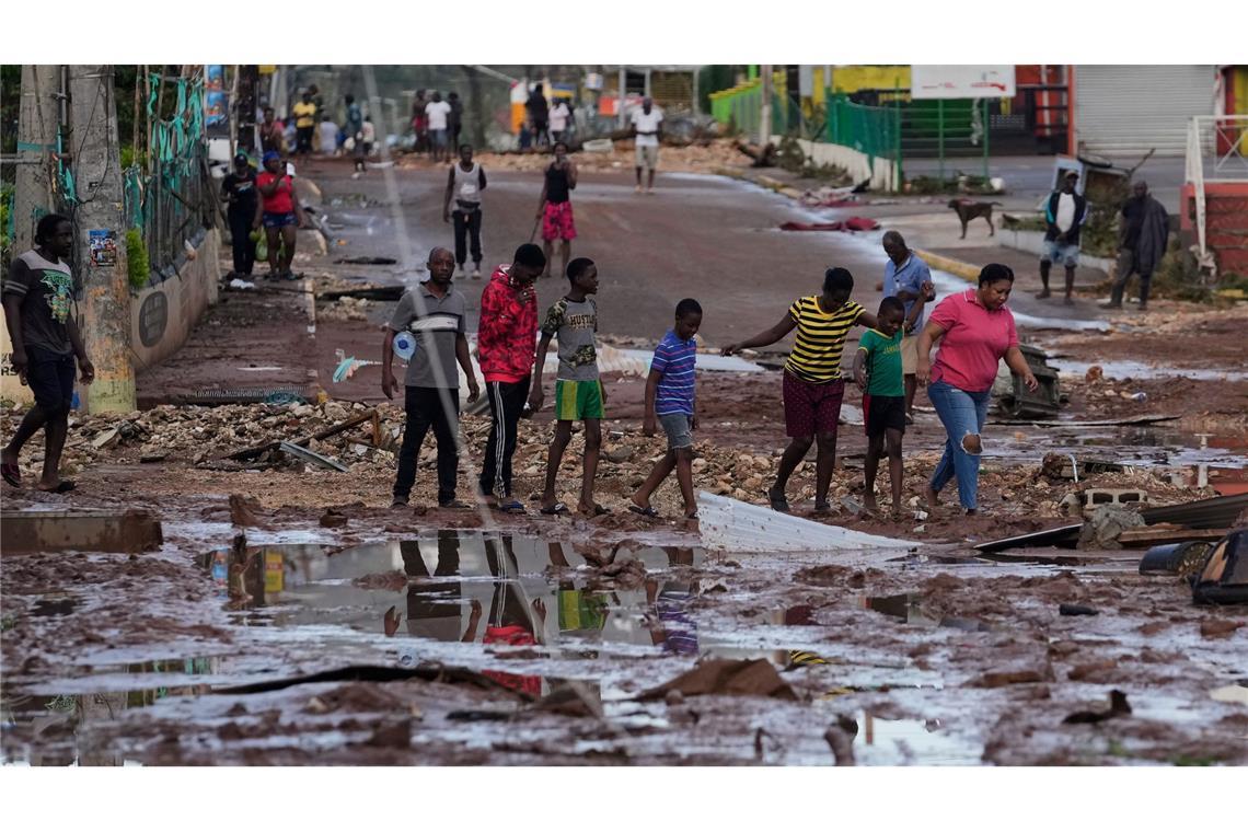 Straßen werden zu Flüssen: Hurrikan "Melissa" erreicht Kuba Straßen werden zu Flüssen: Hurrikan "Melissa" erreicht Kuba