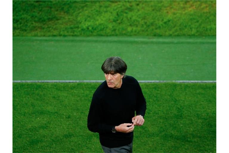 Nach dem erfolgreichen Test gegen Lettland fängt die Arbeit mit dem Team für Bundestrainer Joachim Löw erst richtig an. Foto: Thilo Schmürgen/Reuters Pool/dpa
