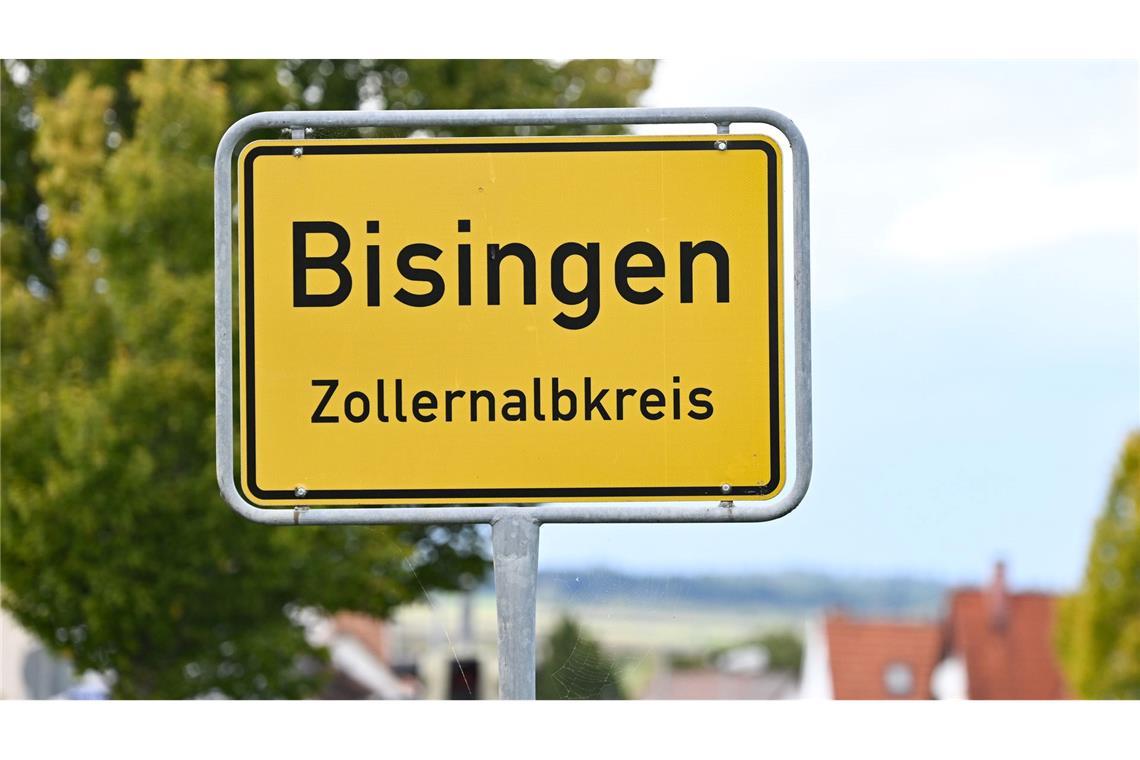 Vater und Sohn tot aufgefunden – familiärer Hintergrund? Nach dem Fund der beiden Leichen bleiben zahlreiche Fragen unbeantwortet. (Symbolfoto)
