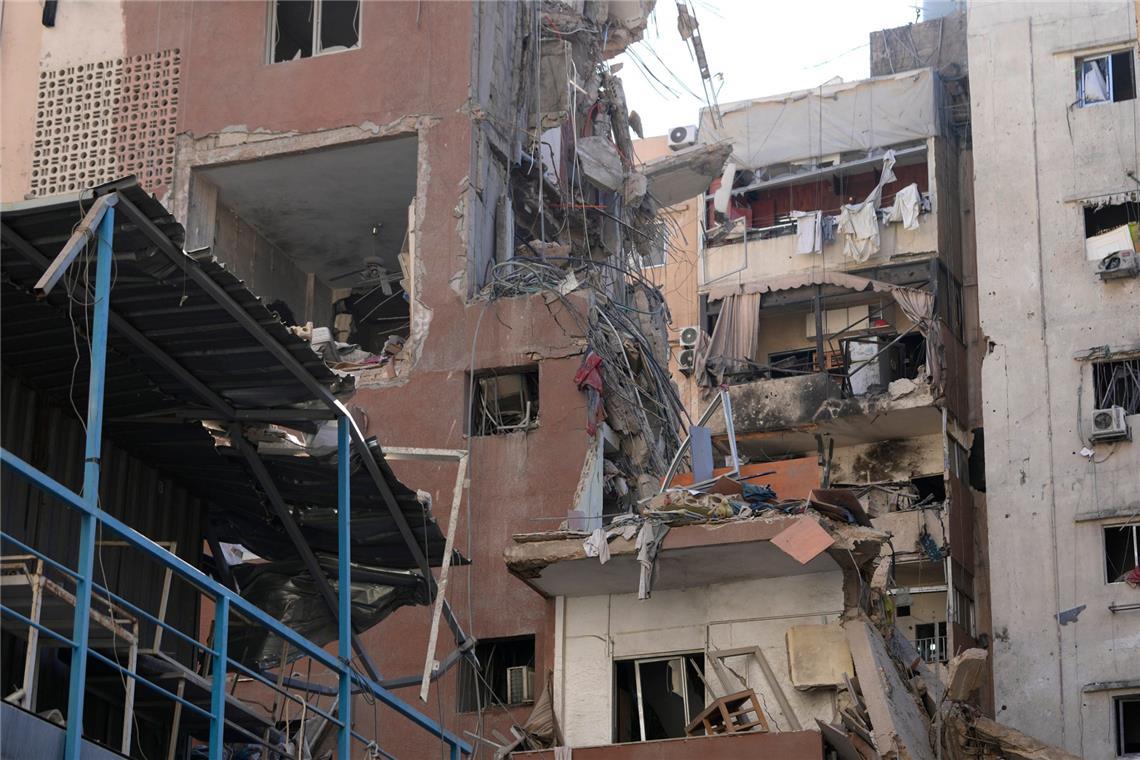 Netanjahu warnt Einwohner der Stadt Gaza: „verschwinden Sie" Nach dem israelischen Angriff auf einen Vorort der libanesischen Hauptstadt Beirut hat die Hisbollah im Libanon den Tod ihres Militärkommandeurs Fuad Schukr bestätigt.
