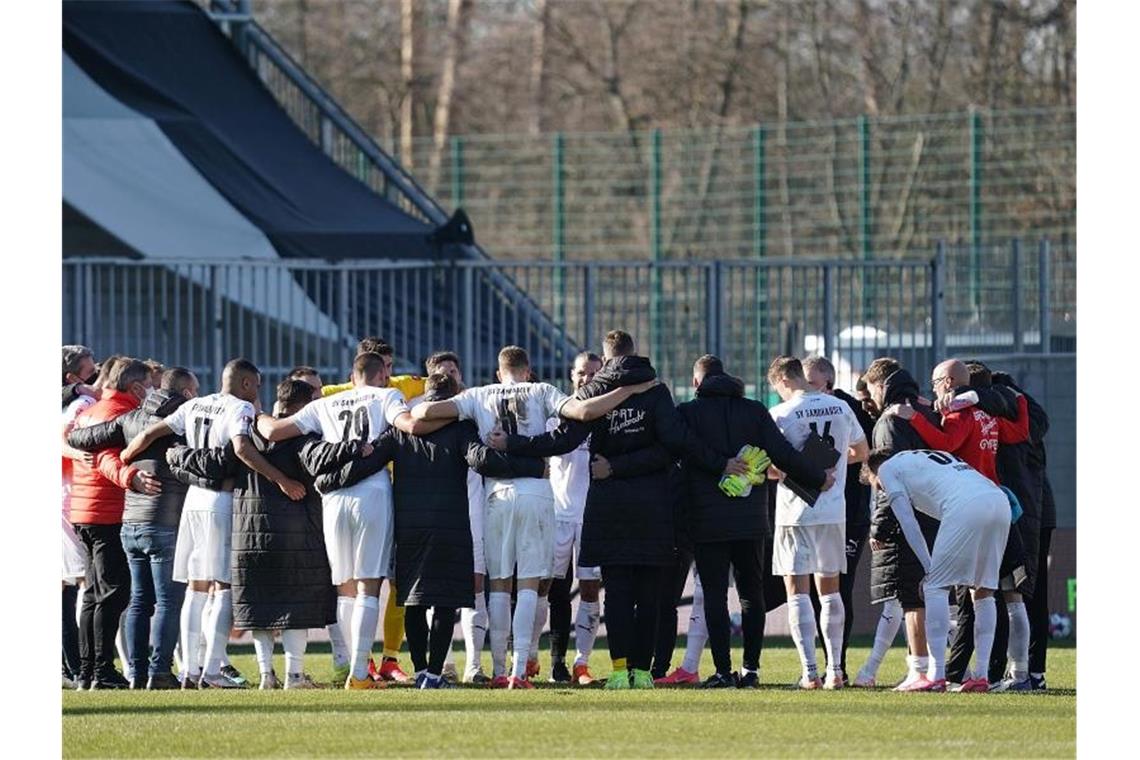 Nach dem KSC muss auch das Team vom SV Sandhausen in Corona-Quarantäne. Foto: Hasan Bratic/dpa