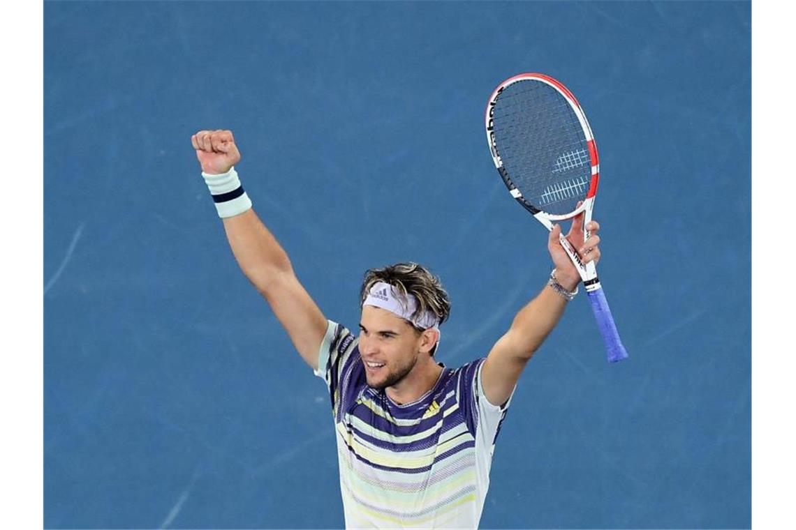 Nach dem Sieg im Halbfinale geht es für Dominic Thiem nun gegen Novak Djokovic. Foto: Lukas Coch/AAP/dpa