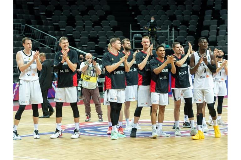 Nach dem Sieg über Mexiko können sich die deutschen Basketball-Nationalspieler über einen freien Tag freuen. Foto: Tilo Wiedensohler/dpa
