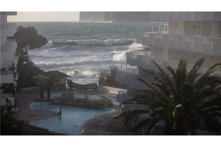 Nach dem Sturm können sich die Menschen auf Mallorca auf ein ruhigeres Wochenende mit Sonne freuen. Nächste Woche soll es wieder regnen. (Archivbild)