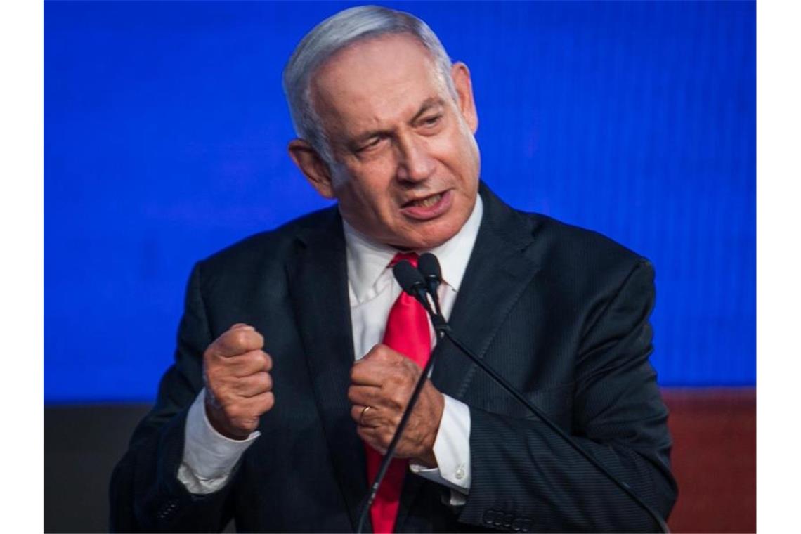 Nach dem vorläufigen Wahlergebnis bleibt der rechtskonservative Likud von Benjamin Netanjahu zwar stärkste Kraft. Das von ihm angestrebte Bündnis hat aber keine Mehrheit. Foto: Noam Moskowitz/dpa