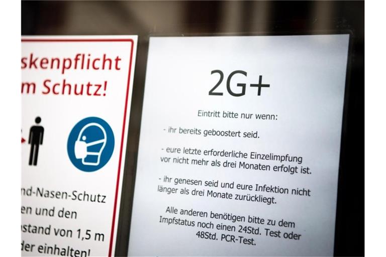 Nach dem Willen der FDP soll es Regeln wie 2G plus im Sommer nicht mehr geben. Foto: Sina Schuldt/dpa