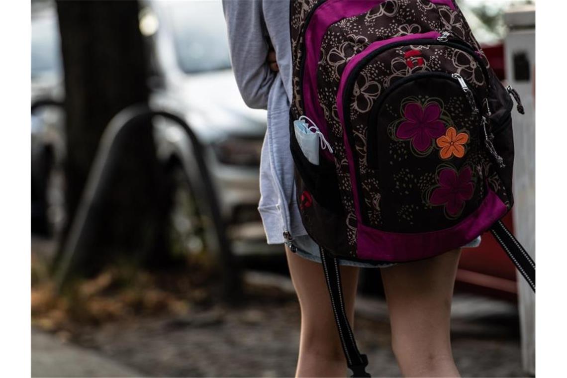 Nach den Schulferien und dem Corona-Lockdown hat der Regelbetrieb an den Berliner Schulen wieder begonnen. Foto: Paul Zinken/dpa-Zentralbild/dpa