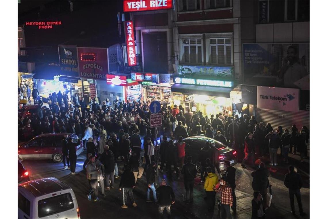 Ausgangsverbot in 31 türkischen Städten