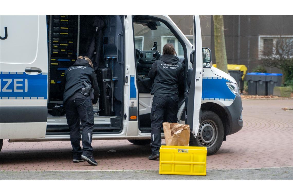 Nach der Attacke wurde der Tatort eingehend untersucht.