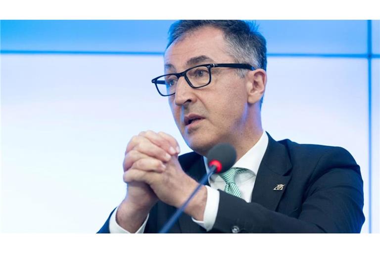 Nach der ersten Kabinettssitzung im Herbst: Cem Özdemir (Grüne), Ministerpräsident von Baden-Württemberg am Dienstag in Stuttgart
