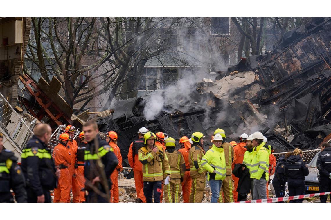 Fünf Tote nach Explosion in Mehrfamilienhaus in Den Haag Nach der Explosion eines Mehrfamilienhauses in Den Haag sind inzwischen fünf Todesopfer geborgen worden.