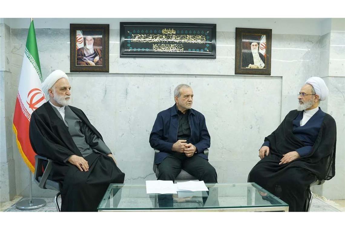 Nach der Tötung Chameneis muss sich der iranische Machtapparat neu aufstellen.