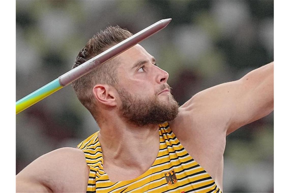Nach Olympia-Desaster: Speerwerfer will sich rehabilitieren Nach der verpassten Goldmedaille will sich Speerwerfer Vetter mit weiten Würfen rehabilitieren. Foto: Michael Kappeler/dpa