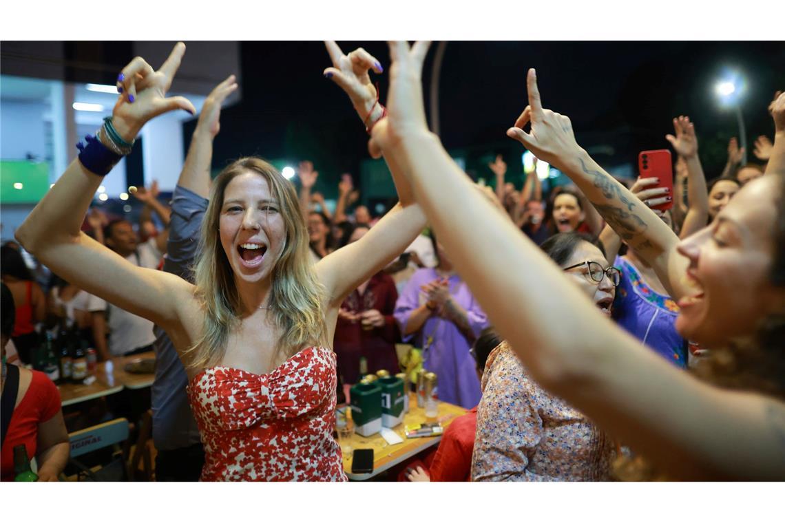 Nach der Verurteilung Bolsonaros zu einer langen Haftstrafe feiern seine Gegner.