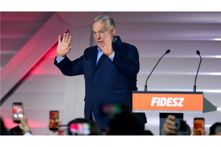 Nach der Wahl in Ungarn gesteht Ministerpräsident Orban seine Niederlage ein.
