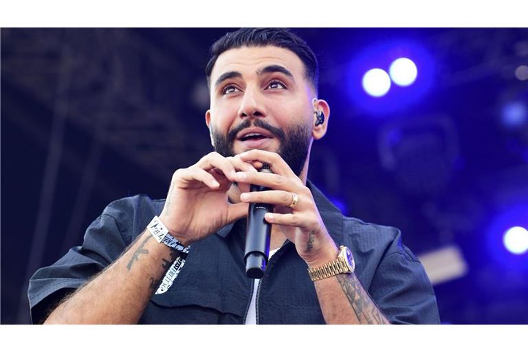 Nach einem Einbruch in seine Wohnung hat Rapper Samra eine Belohnung ausgesetzt.