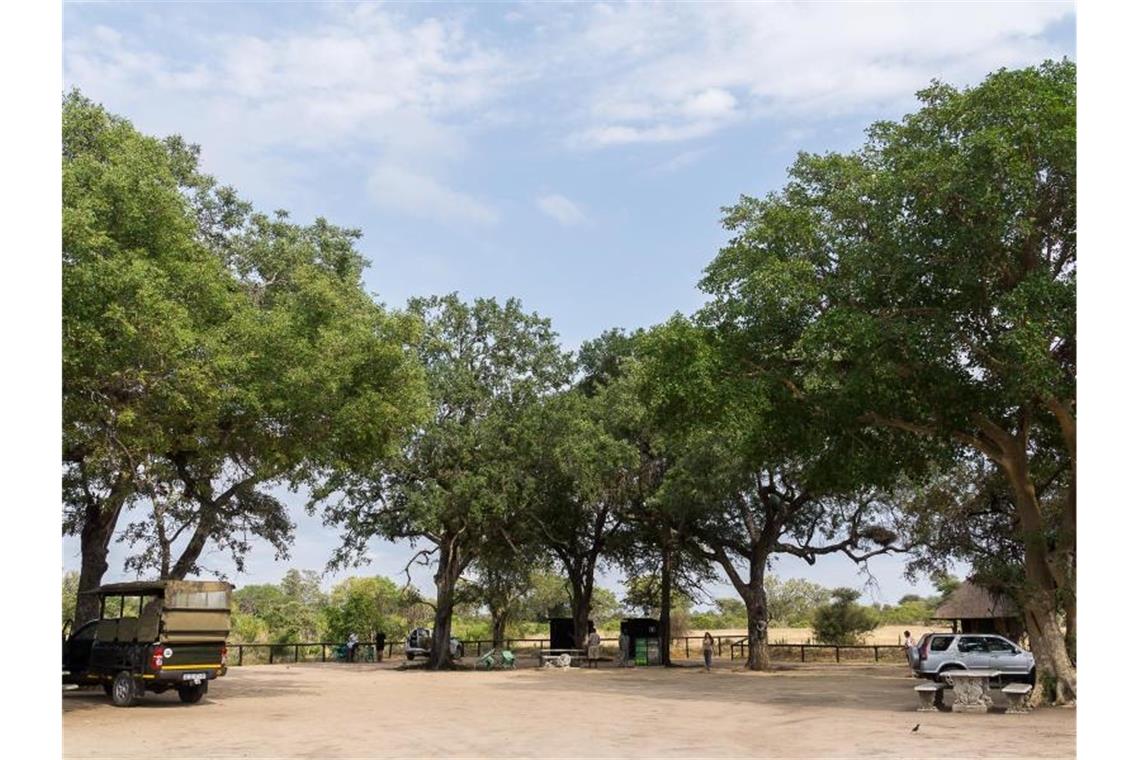 „Kidnapping-Krise“ in Südafrika - Überfälle nehmen zu Nach einem gescheiterten Entführungsversuch am Rande des Krüger-Nationalparks hat der Leiter der Parkverwaltung eine dringende Warnung an Besucher gerichtet. Foto: Philipp Laage/dpa