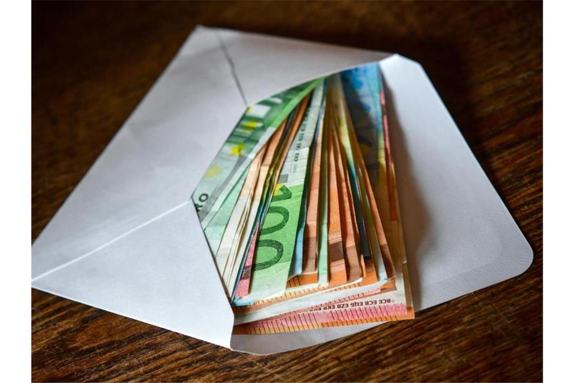 Private Finanzvermögen haben Corona-Delle schon wettgemacht Nach einer kurzen Corona-Delle ist das Finanzvermögen deutscher Privathaushalte wieder auf Rekordniveau gestiegen. Foto: Patrick Pleul/dpa-Zentralbild/dpa