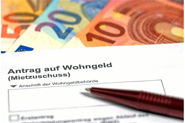 Nach Eingang des Antrags kann es Monate dauern, bis der Bescheid kommt. Symbolfoto: stock.adobe.com/M. Schuppich 
