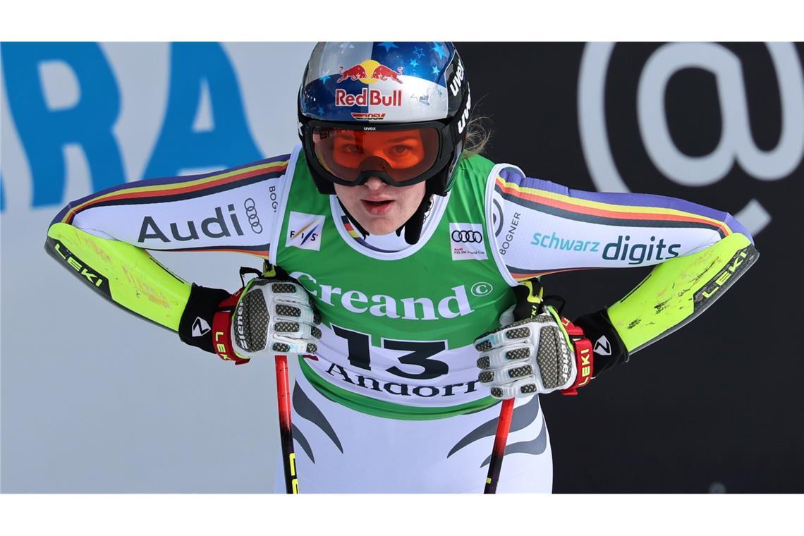 Nach ihrem Sieg am Samstag wurde Emma Aicher 24 Stunden später von Sofia Goggia bezwungen.