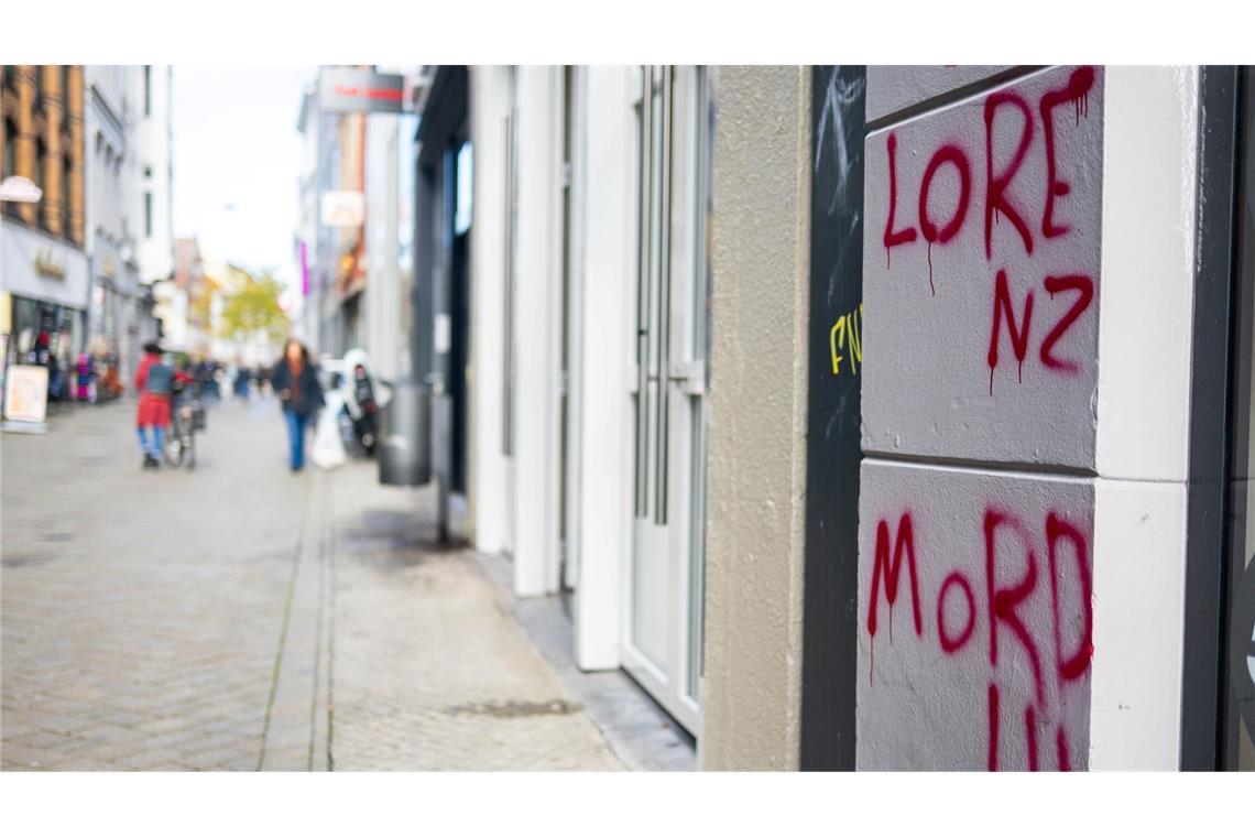 Nach Lorenz' Tod gingen bundesweit Tausende Menschen auf die Straße, um gegen Polizeigewalt zu demonstrieren. (Archivbild)