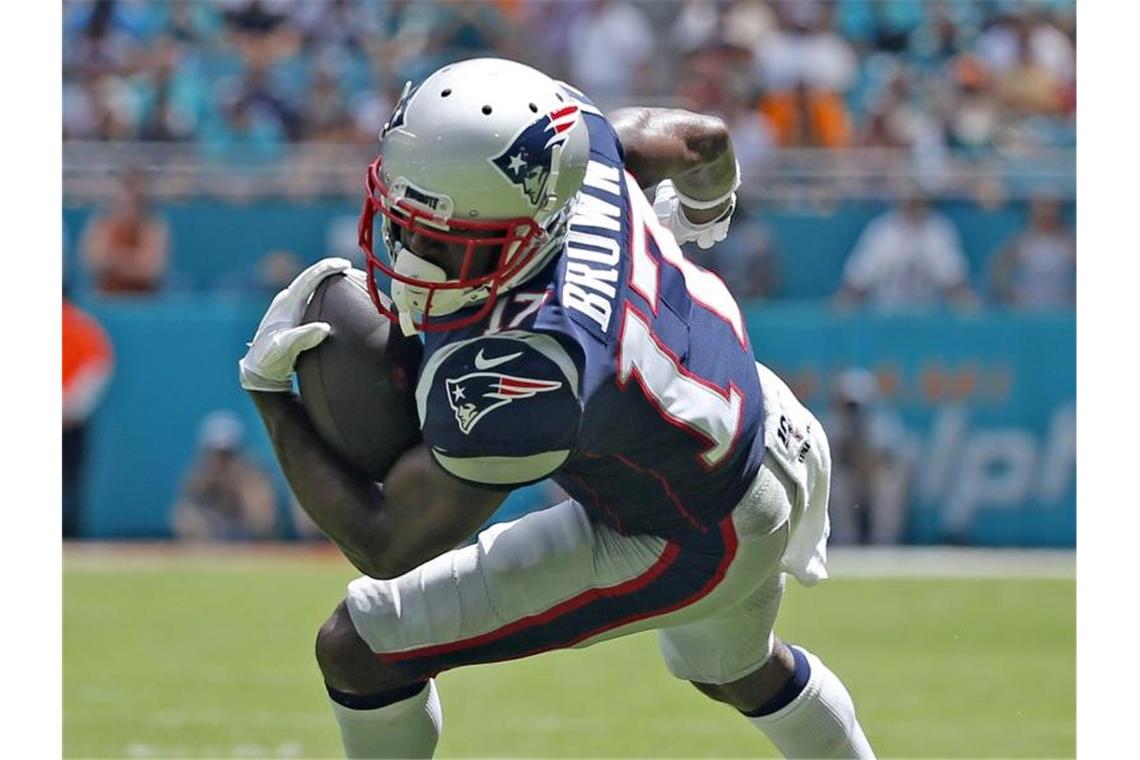 Patriots entlassen Skandal-Footballer Antonio Brown Nach nicht einmal zwei Wochen haben die Patriots Antonio Brown wieder entlassen. Foto: Al Diaz/TNS via ZUMA Wire