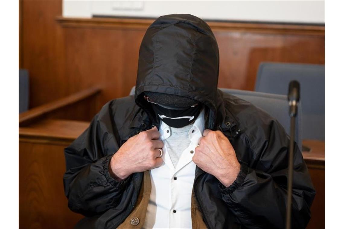 Verurteilter Mörder weiter auf der Flucht Nach Ralf H. wird gefahndet. Foto: Bernd Thissen/dpa
