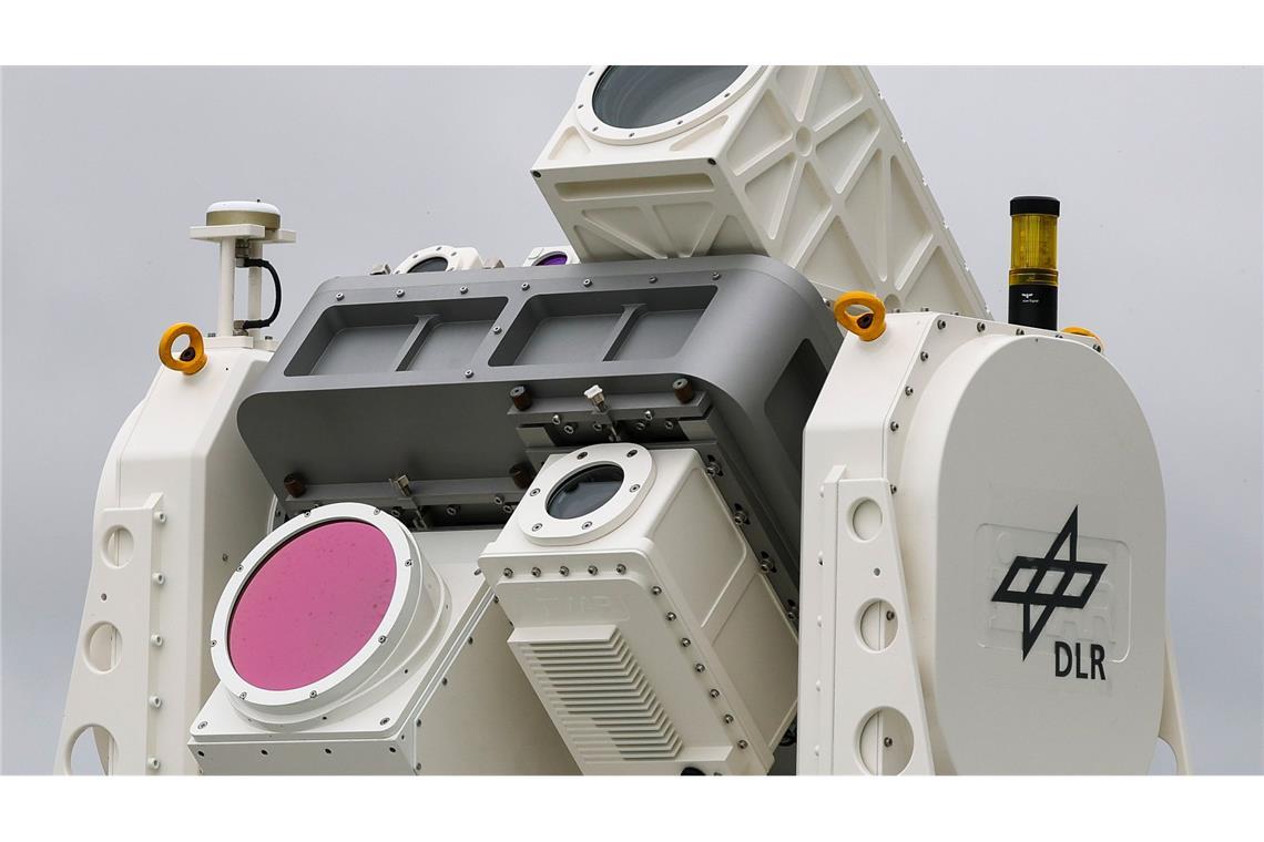 Nach Regierungsangaben haben Drohnensichtungen an wichtigen Einrichtungen in Deutschland seit Beginn des Ukraine-Kriegs stark zugenommen. (Archivbild)