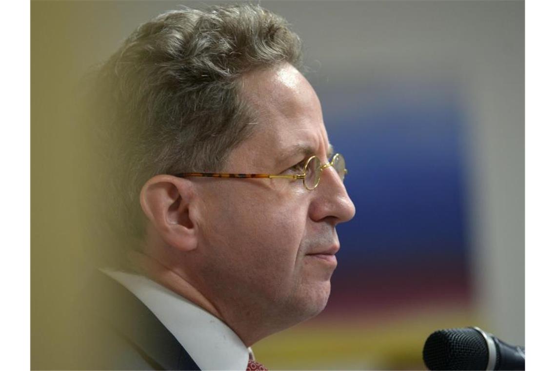 Südthüringer CDU verteidigt Maaßen Nach seinen umstrittenen Äußerungen über Journalisten bekommt Hans-Georg Maaßen Rückendeckung: Die Thüringer CDU sieht natürlich einen Platz in der Partei für den ehemaligen Verfassungsschutzpräsidenten. Foto: Heiko Rebsch/dpa-Zentralbild/dpa