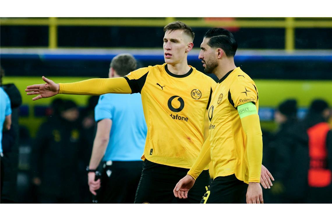 Nach vier verpassten Pflichtspielen wohl zurück in der Startelf: Dortmunds Innenverteidiger Nico Schlotterbeck (l).(Archivbild)