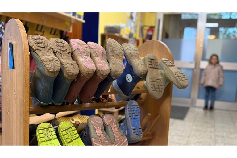 Mehr Erzieher für weniger Kinder Nach wie vor gibt es deutliche Unterschiede zwischen den östlichen (Betreuungsquote 54,9 Prozent) und den westlichen (Betreuungsquote 34,5 Prozent) Bundesländern. (Symbolbild)