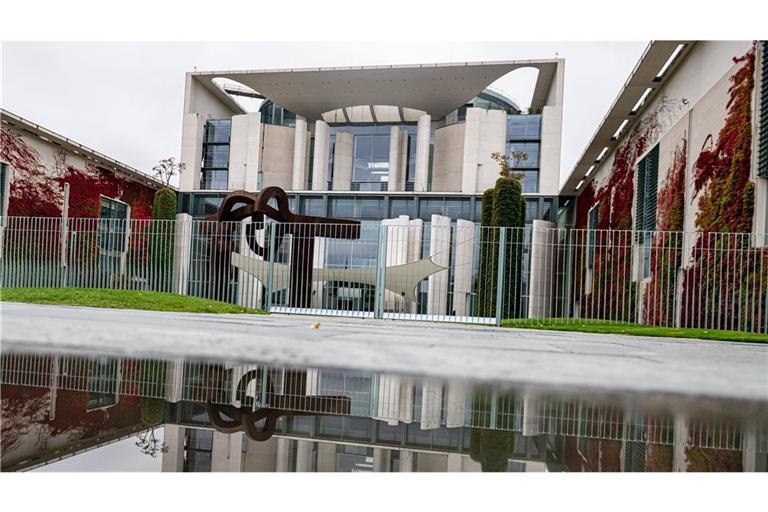 Nach wochenlangen Verhandlungen haben sich die Spitzen von Union und SPD auf Verschärfungen beim Bürgergeld geeinigt. (Symbolbild)