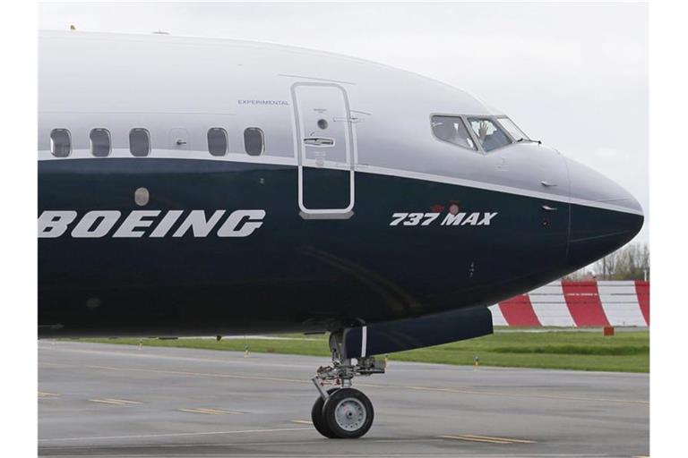 Nach zwei Abstürzen baugleicher Flugzeuge wurde Boeings 737-Max-Serie vorerst aus dem Verkehr gezogen. Foto: Ted S. Warren/AP