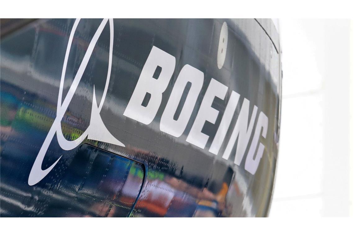 Nach zwei Abstürzen von Maschinen des Typs 737 Max mit 346 Todesopfern entging Boeing zunächst mit Versprechen der Strafverfolgung. (Archivbild)