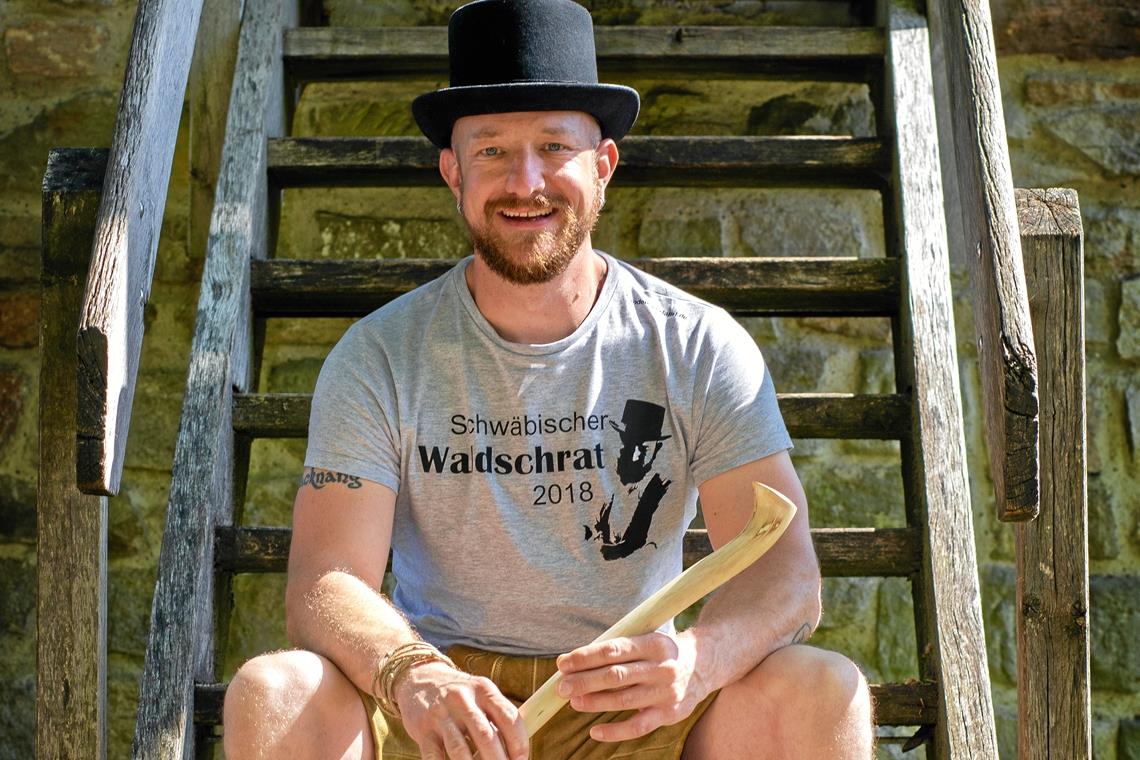 Nachfolger für den Waldschrat gesucht Nach zwei Jahren als „Schwäbischer Waldschrat“ verabschiedet sich der Backnanger Sven Vollbrecht von seinem Amt. Foto: G. Markert