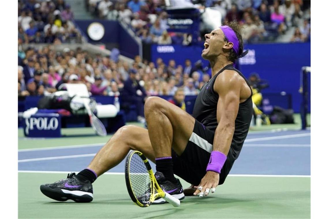 Nadal ließ nach dem Triumph seinen Gefühlen freien Lauf. Foto: Eduardo Munoz Alvarez/AP