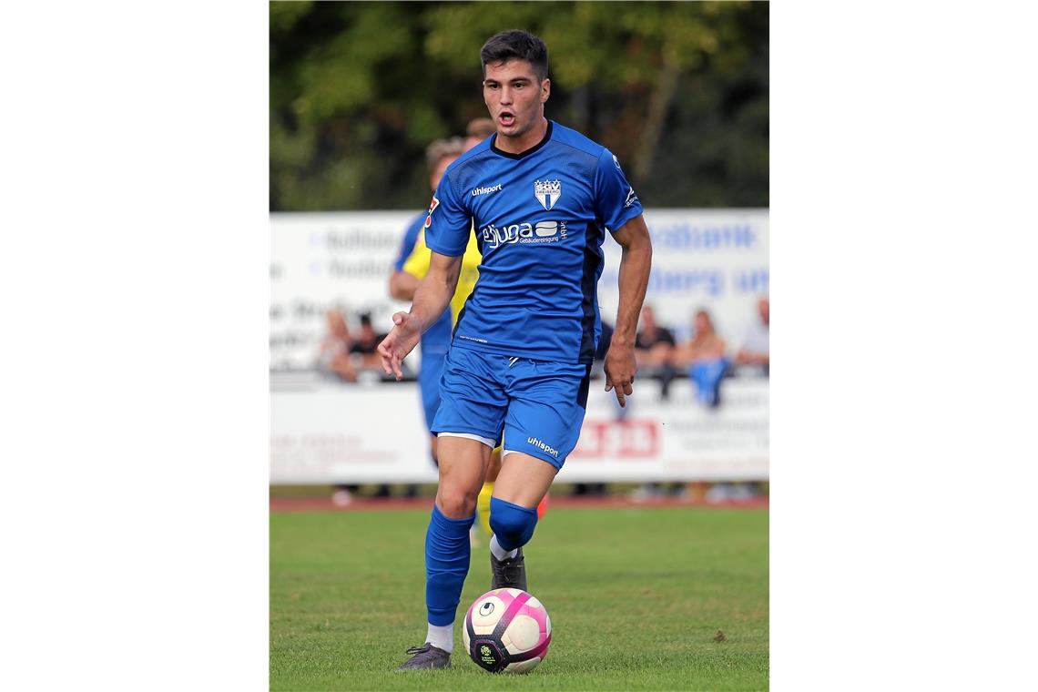 Nächste Runde in Backnang am Ball: Mert Tasdelen, der aus Freiberg kommt. Foto: Baumann