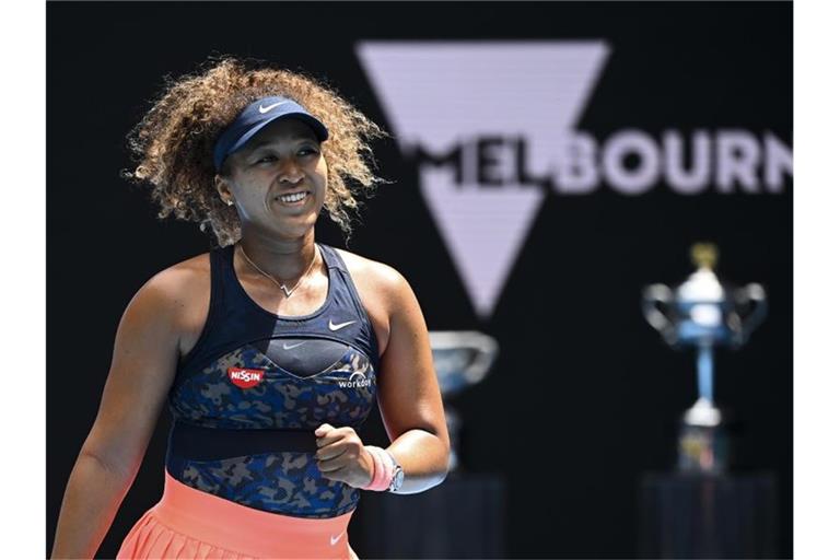 Naomi Osaka jubelt über ihren Sieg. Foto: Dave Hunt/AAP/dpa