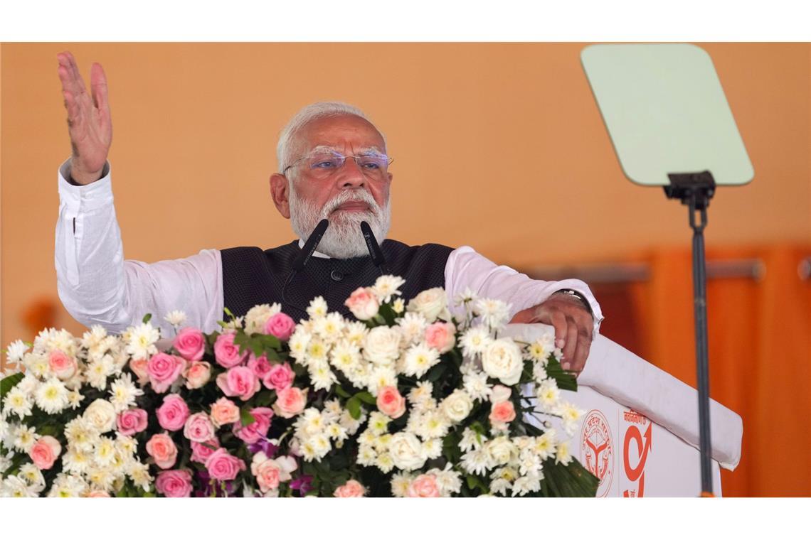 Narendra Modi wird von einigen seiner Anhänger als ein auf die Erde hinabgestiegener Gott betrachtet (Archivbild).
