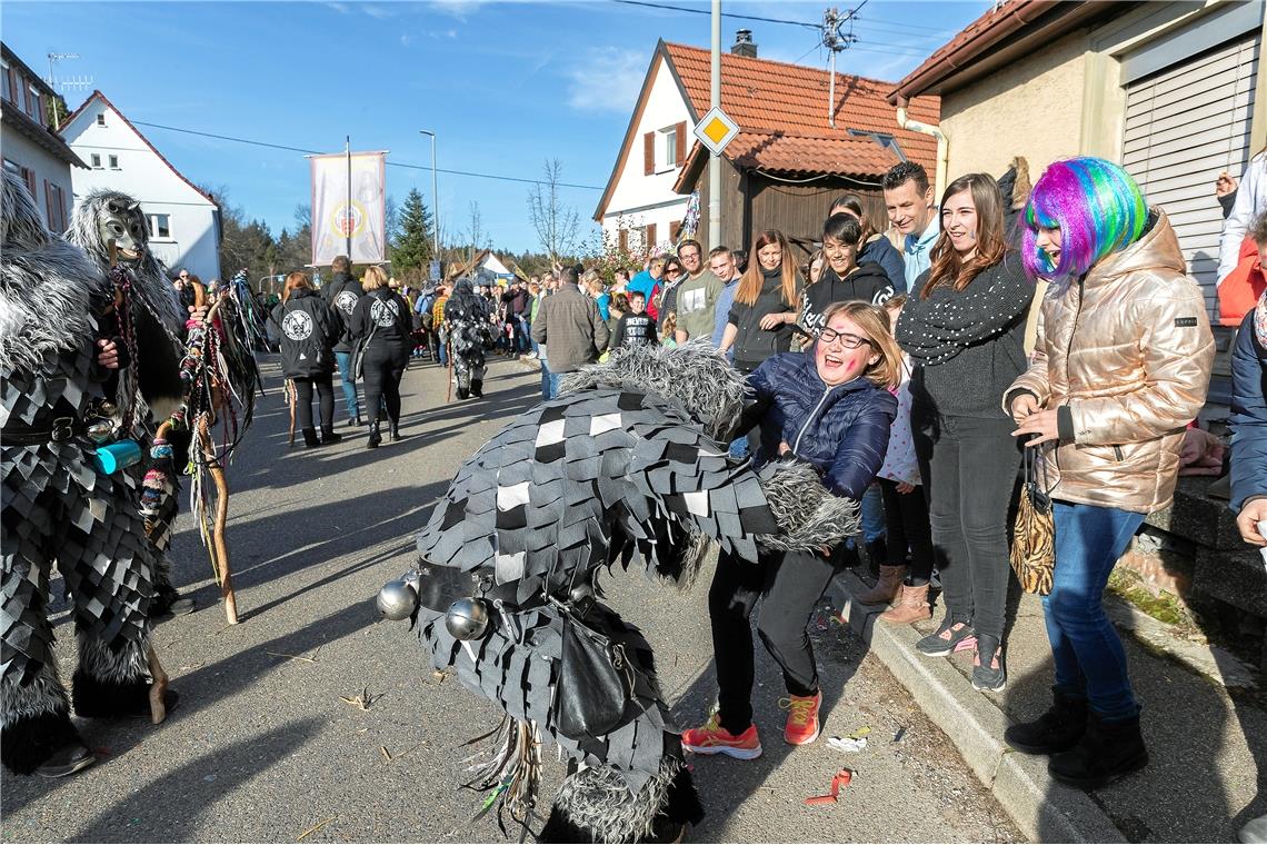 Narrensprung in der Ortsmitte von Althütte.