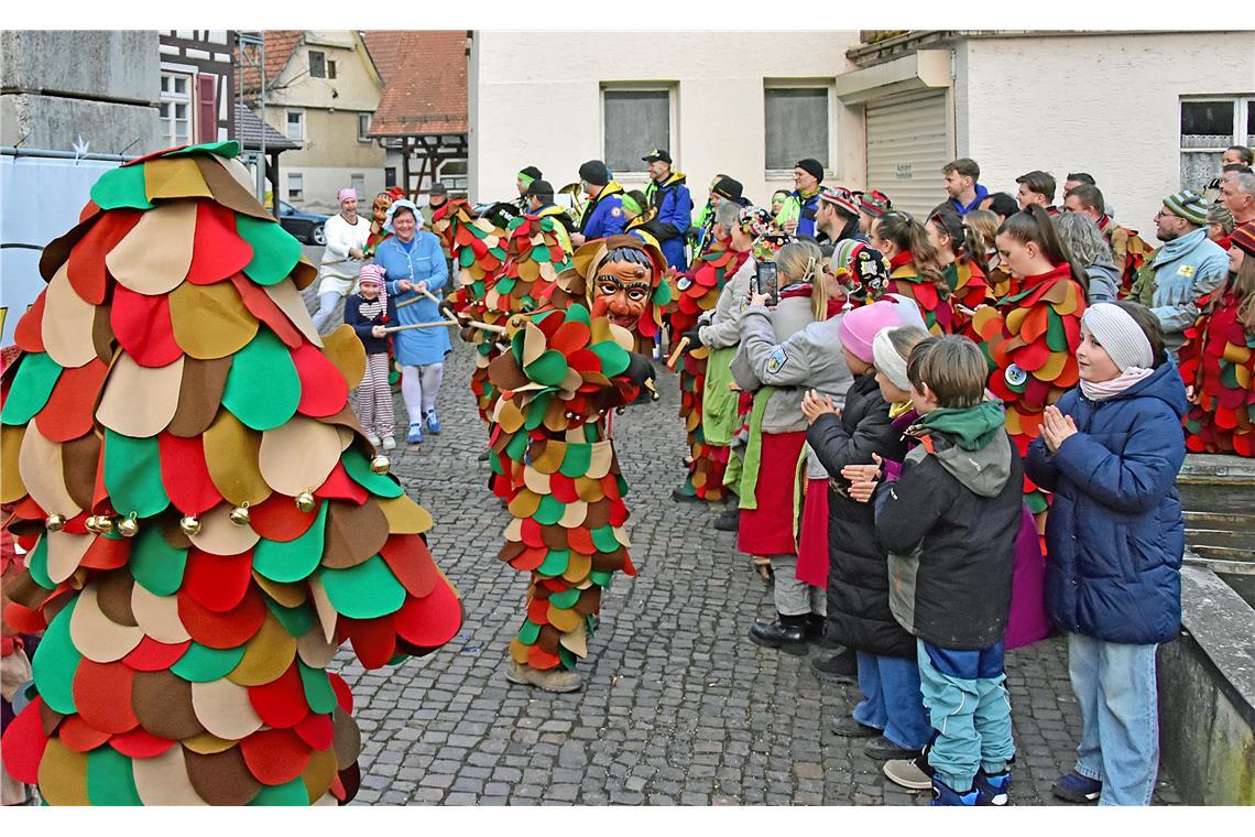 Narrentaufe. Die Täuflinge Bettina Koch, David Heidebrecht, Leonie Heidebrecht (...