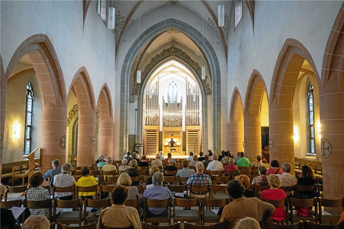 Nathan Laube aus New York spielt beim 55. Konzert des Internationalen Orgelzyklus in der Murrhardter Stadtkirche. Archivfoto: Alexander Becher