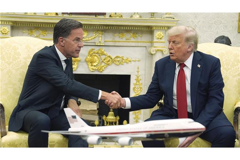 Nato-Generalsekretär Rutte und US-Präsident Trump am Montag in Washington.