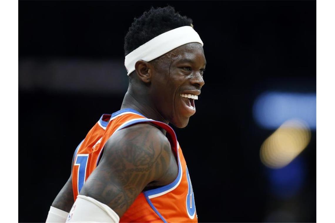 NBA-Star Dennis Schröder wird zum zweiten Mal Vater. Foto: Michael Dwyer/AP/dpa