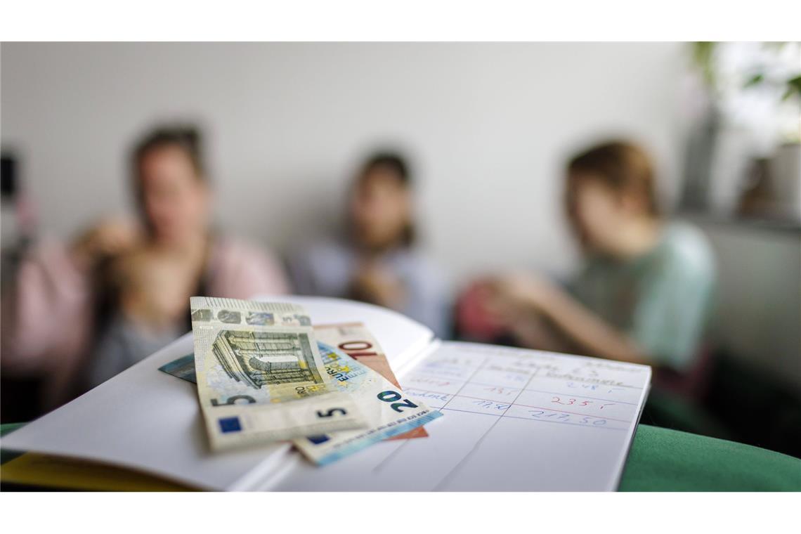 Studie: Kinder in Mannheim und Pforzheim besonders armutsgefährdet 