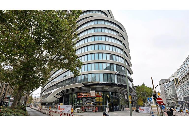 Nestlé-Deutschlandzentrale in Frankfurt: Der Konzern bündelt nach einem Gewinnrückgang 2025 die Kräfte (Symbolfoto).